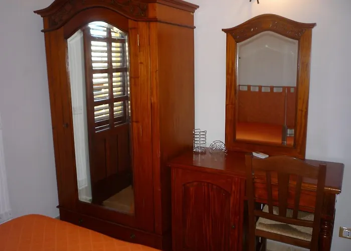 Brezza Marina בית הארחה 3*