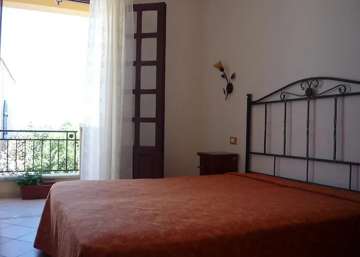 Brezza Marina בית הארחה