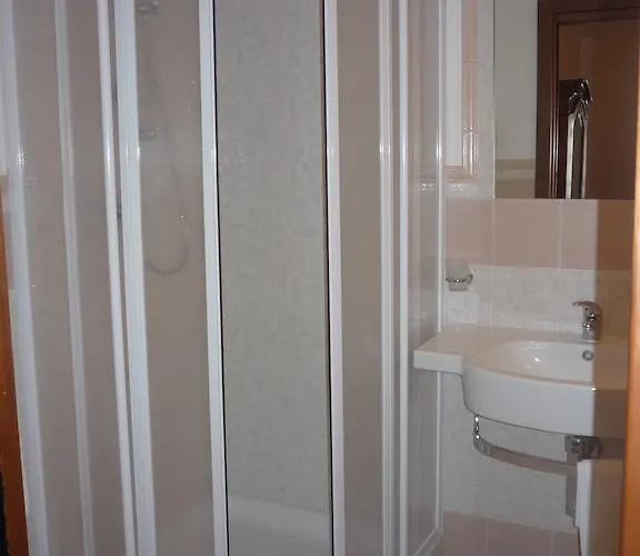 בית הארחה Brezza Marina 3*